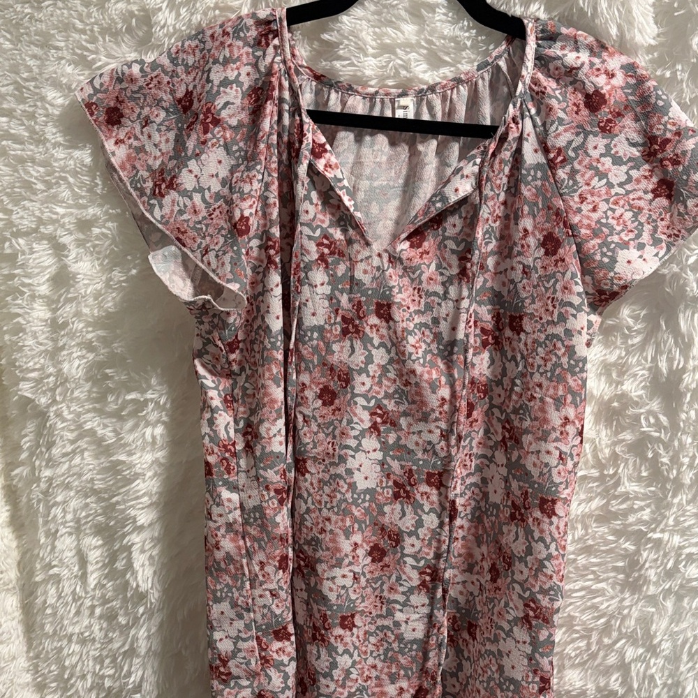 Elegant Floral Women's Blouse in Pink and Gray